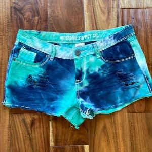 Tie dyed shirt shorts.